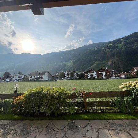 Zell Views Apartments Zell am Ziller Esterno foto