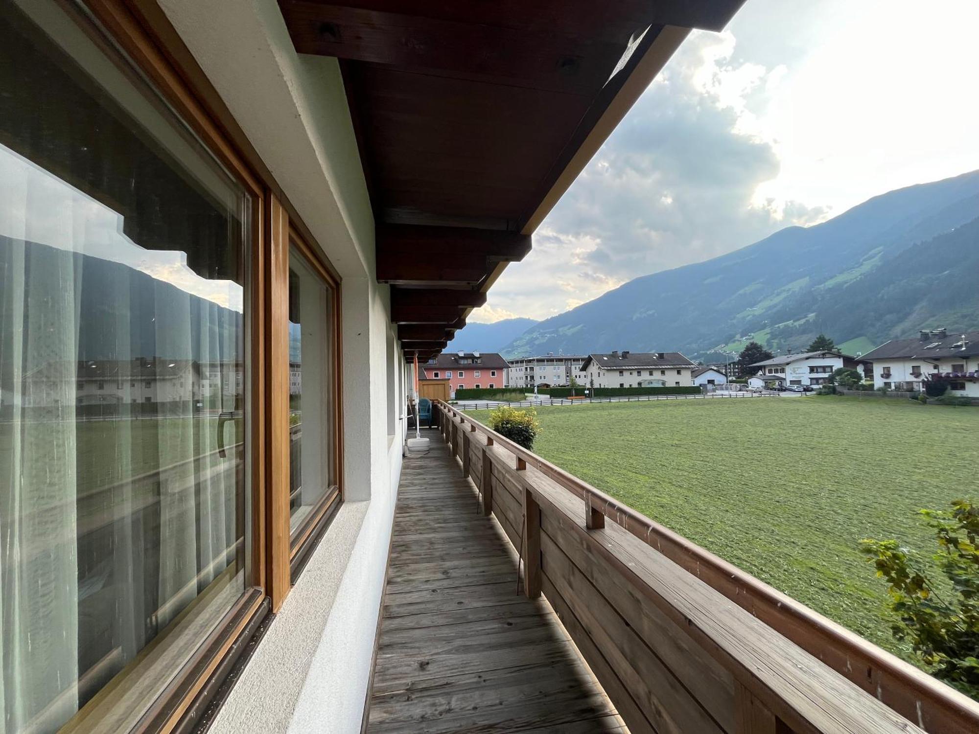 Zell Views Apartments Zell am Ziller Esterno foto